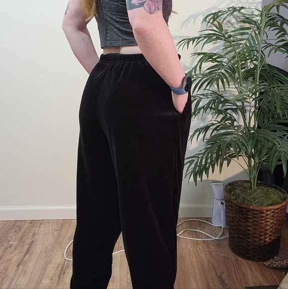 Jaclyn Smith Sport Velvet Velour Vintage Jogger Pants - Picture 3 of 5
